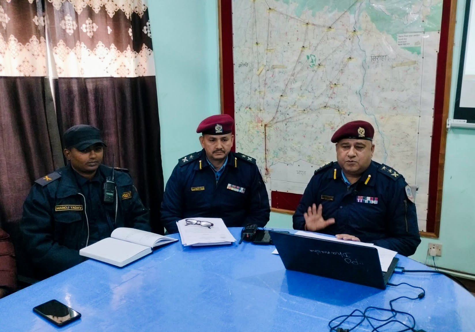 धनुषामा अनलाइनबाट ठगी गर्ने ६ जना पक्राउ